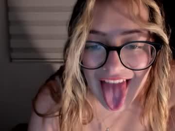 Miss_ema1 - Chaturbate model