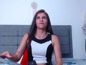 Cristalrobertss - Chaturbate model