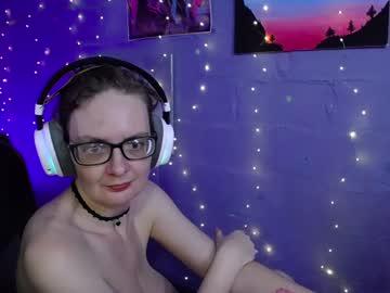 Funafterdark13 - Chaturbate model