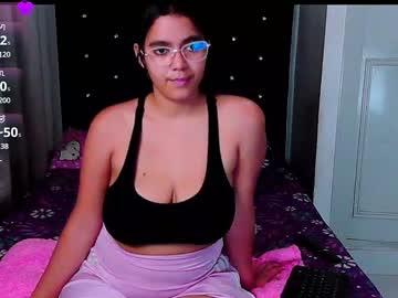 Victoriacarmonaa - Chaturbate model