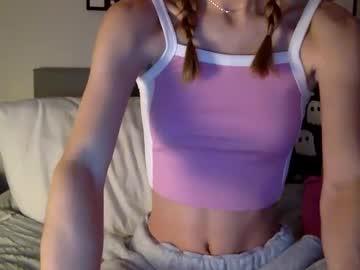 Littlee_redd - Chaturbate model