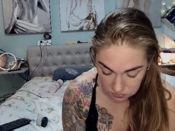 Naughty_nell - Chaturbate model