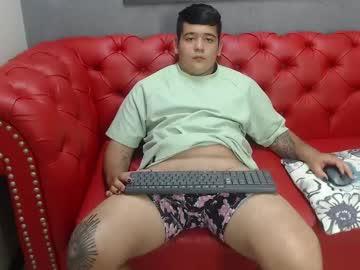 Daniel_robbins - Chaturbate model