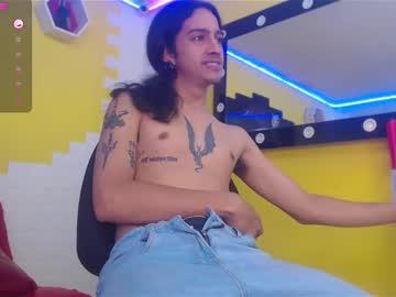 Jeansexxycumboy - Chaturbate model