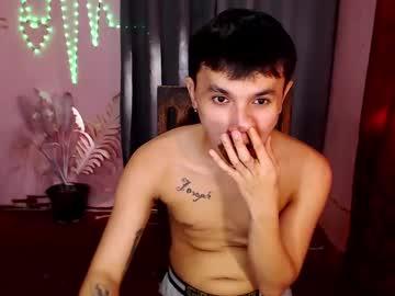 Ethan_uwuxx - Chaturbate model