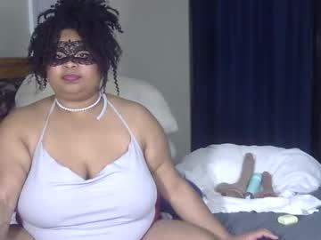 Thebeardedandthebbw - Chaturbate model