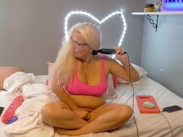 Tiffanianne - Chaturbate model