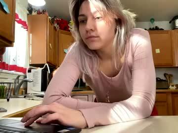 yourfriendlypsychopaths Chaturbate model