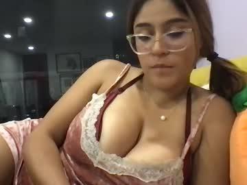 aria_andradee Chaturbate model