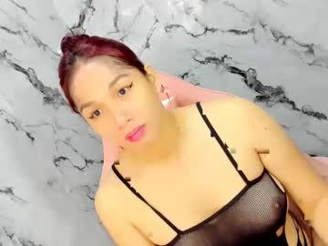 Hollyhotdog - Chaturbate model