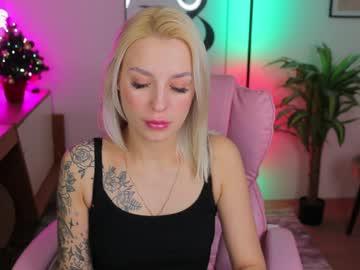 Crystal__barbie - Chaturbate model