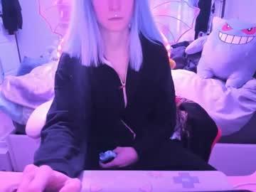 Greeneyedlovexo - Chaturbate model