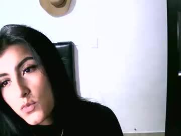 Manylou - Chaturbate model