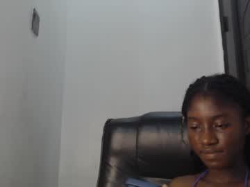 Ebonyxx_petite - Chaturbate model