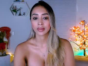 Nycole_1988 - Chaturbate model