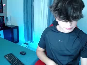 Andyboy_19 - Chaturbate model