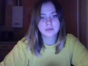 Moonaxhoney - Chaturbate model