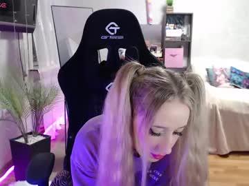 Little_sofa99 - Chaturbate model