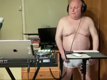 Djmixnaked - Chaturbate model