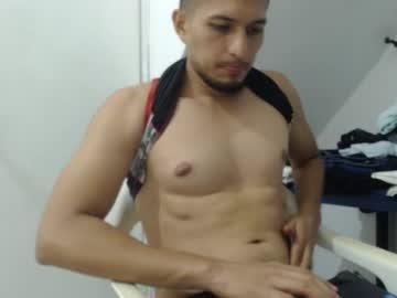 Kevinlatin_ - Chaturbate model