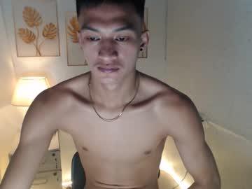 Hugecockramel21 - Chaturbate model