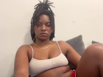 kneelforherrr Chaturbate model