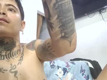 Whiis21 - Chaturbate model