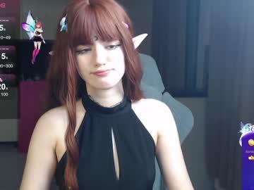 Lilphaws - Chaturbate model