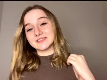 Kittylovely17 - Chaturbate model