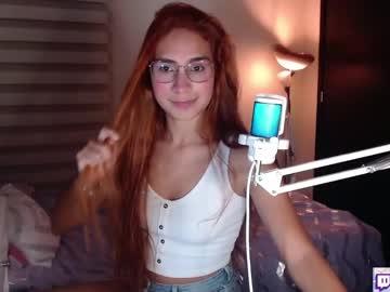 Carolayn12 - Chaturbate model