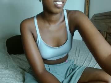 Nastie_bee - Chaturbate model