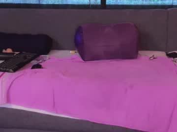 Rubberslave88 - Chaturbate model