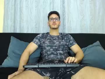 Maximiliano_valentin - Chaturbate model