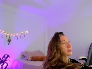 Carriexwood - Chaturbate model