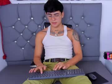 Camilo_guzmanx - Chaturbate model