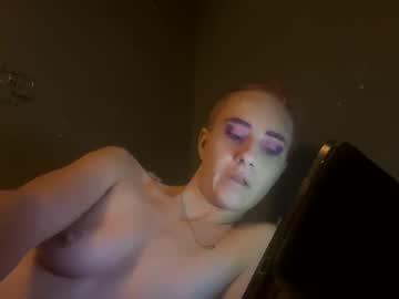 Ladybug9097 - Chaturbate model