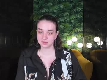 Glommyglow - Chaturbate model